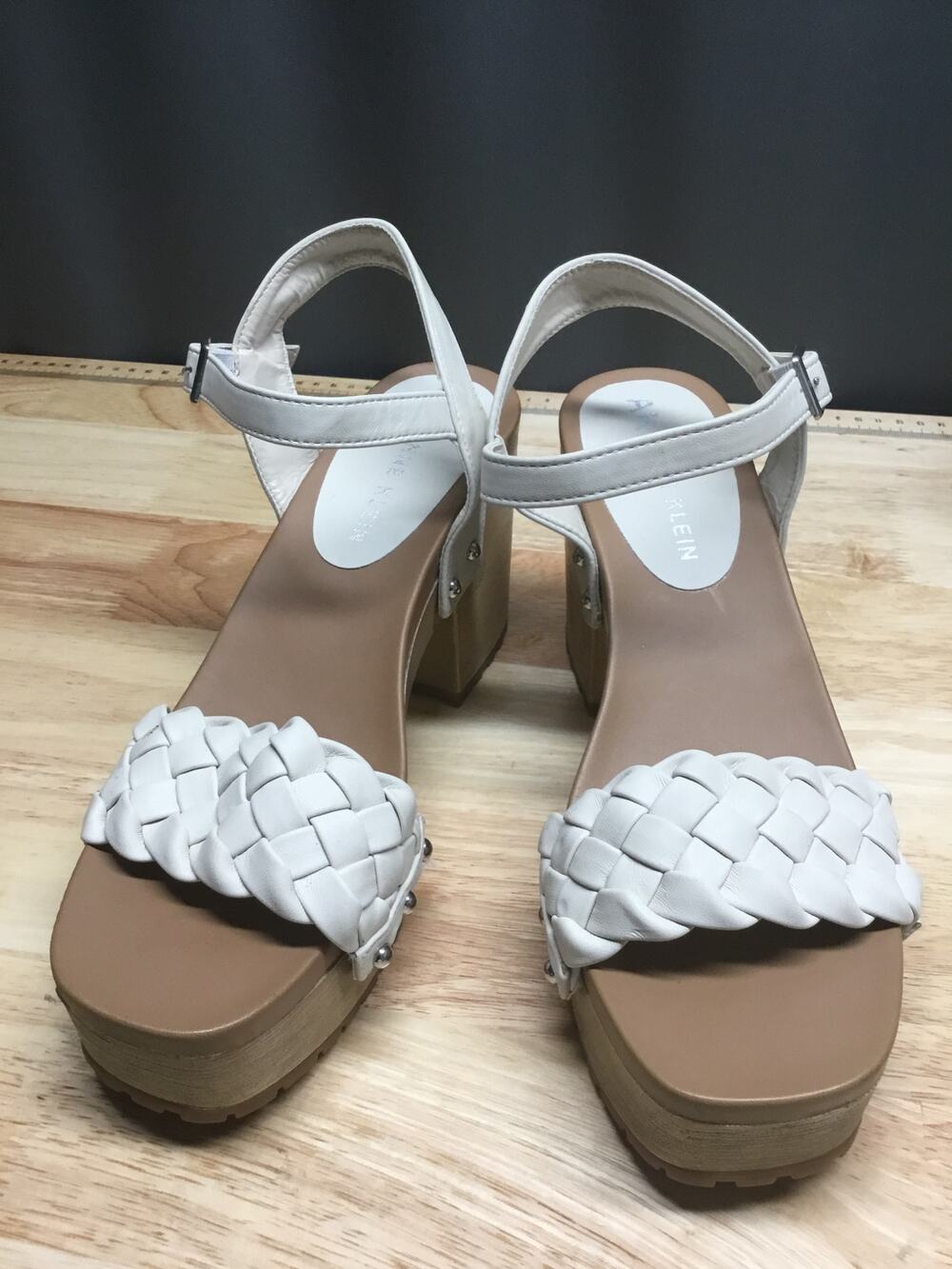 Anne Klein Loris Platform Sandal Women's 8.5M White Leather Block Heel Open Toe